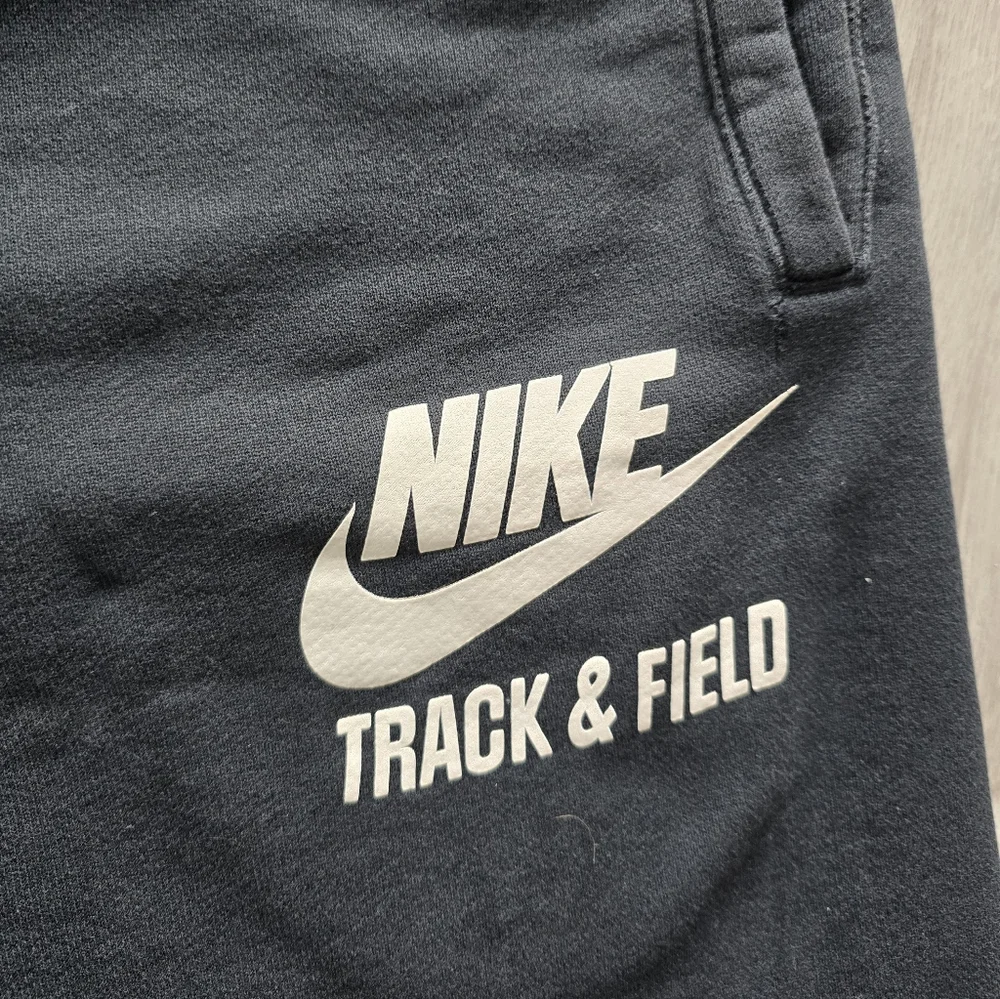 Nike | black cotton blend track & field sporty activewear shorts | MENS L - Picture 6 of 10